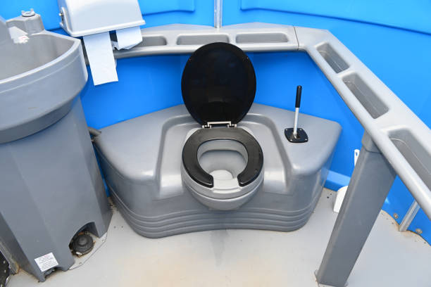 Best Portable bathroom rental  in Madison, OH